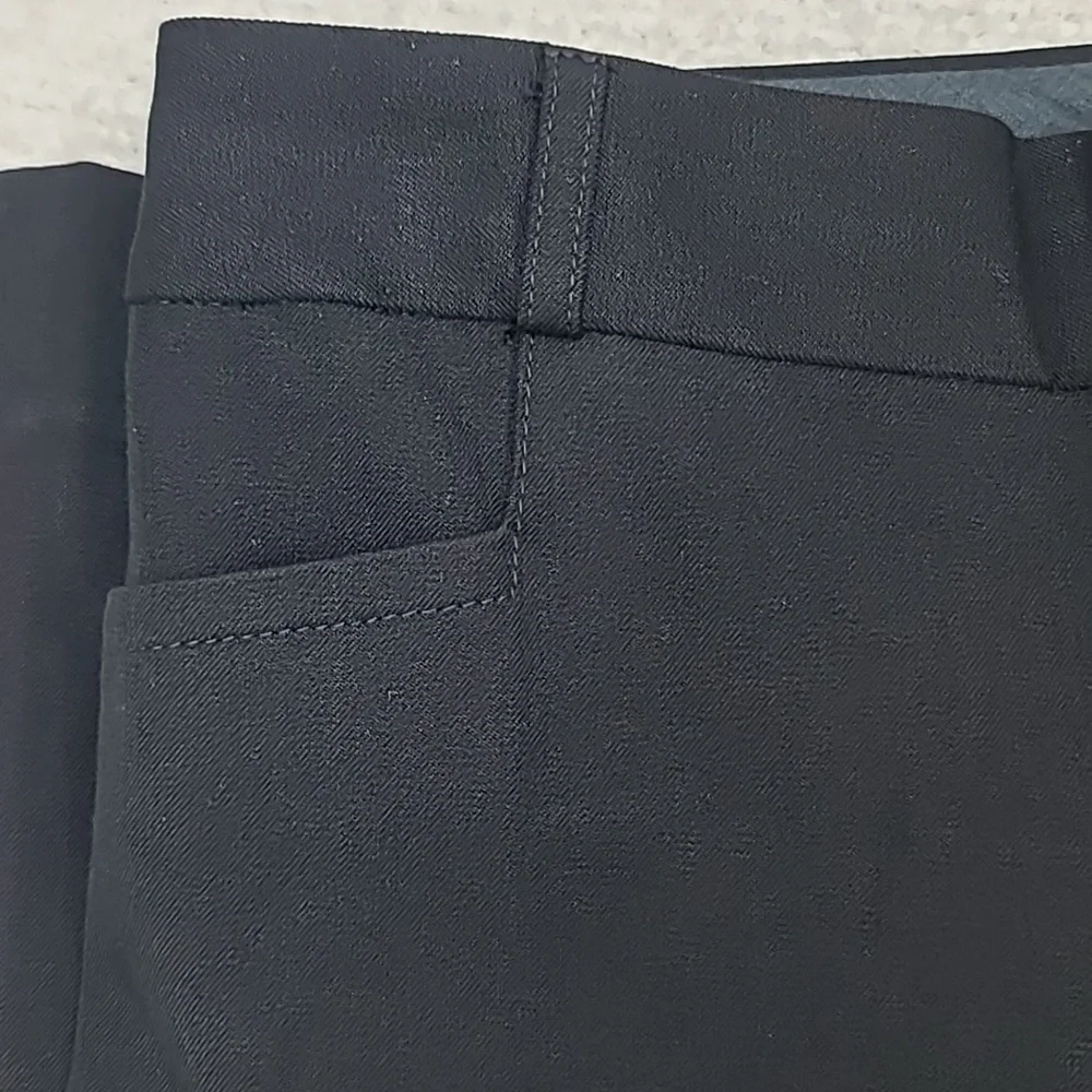 Banana Republic Classic Mid-Rise Straight Leg Flat Front Sloan Trouser in Black